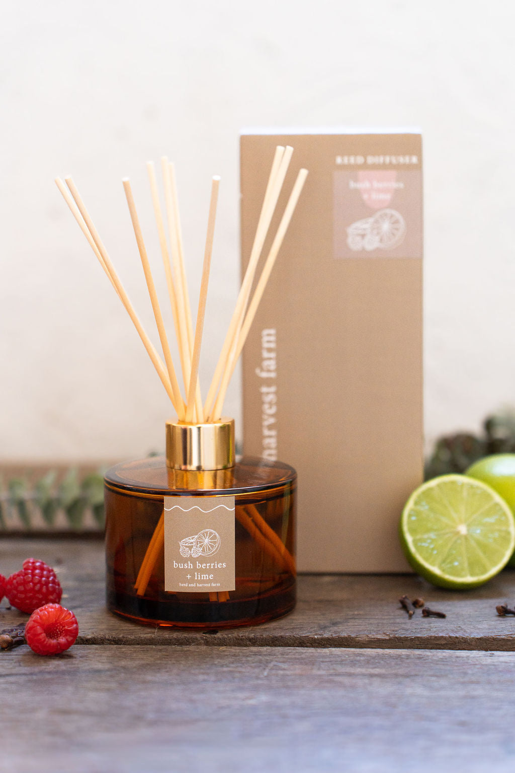 bush berries + lime | amber | reed diffuser